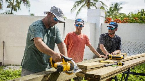 Island of Bryan Season 1 Episode 2 - The Build is a beach