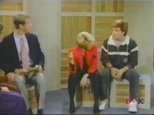 The Hogan Family Season 4 Episode 8 - The Big Sleep