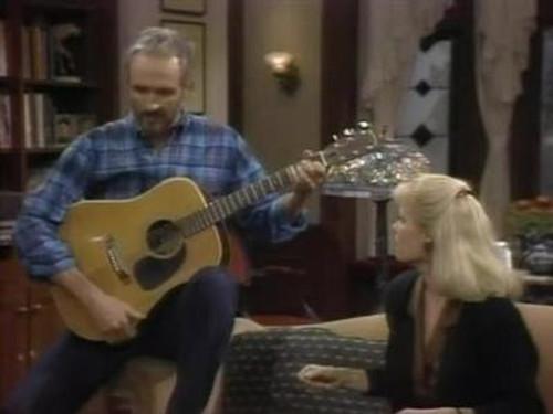 Family Ties Season 6 Episode 16 - The Play's the Thing