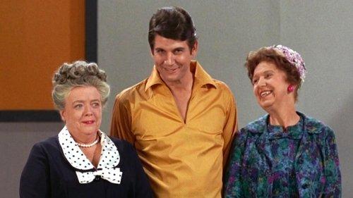 The Andy Griffith Show Season 6 Episode 30 - A Singer in Town