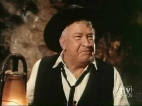 Gunsmoke Season 13 Episode 25 - A Noose for Dobie Price