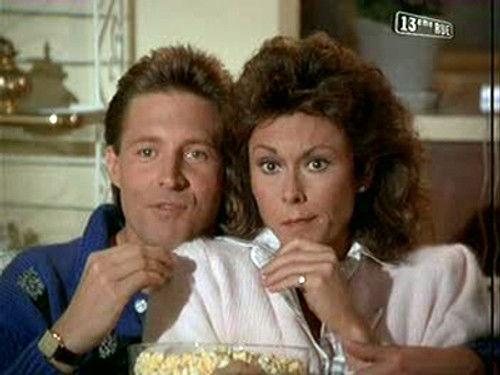 Scarecrow and Mrs. King Season 4 Episode 12 - Any Number Can Play