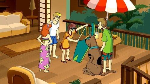 What's New, Scooby-Doo? Season 1 Episode 9 - She Sees Sea Monsters by the Sea Shore