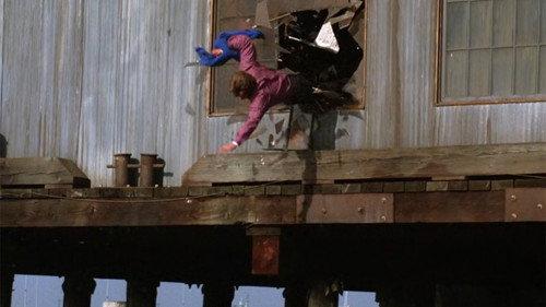 MacGyver Season 2 Episode 21 - D.O.A.: MacGyver