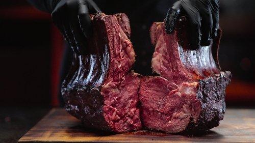 Barbecue Showdown Season 3 Episode 1 - Bad to the Bone