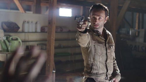 The Walking Dead Season 3 Episode 13 - Arrow on the Doorpost