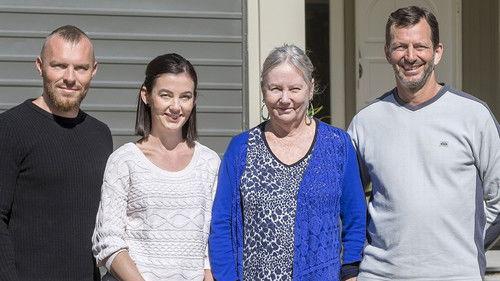 Selling Houses Australia Season 12 Episode 7 - Jamboree Heights, QLD