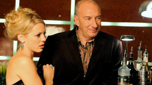 Hustle Season 6 Episode 3 - Tiger Troubles