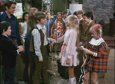 The Brady Bunch Season 2 Episode 9 - The Not-So-Ugly Duckling