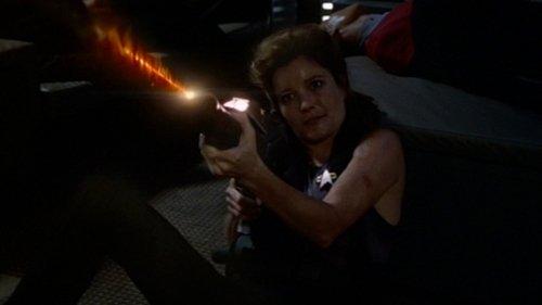 Star Trek: Voyager Season 3 Episode 12 - Macrocosm