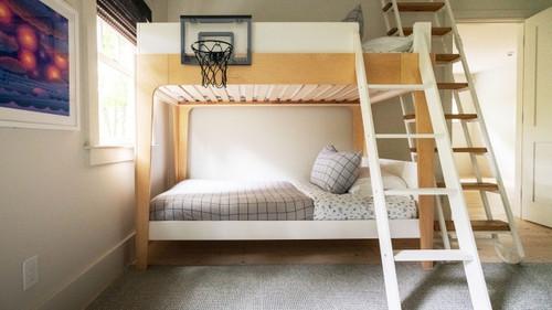 Beach Cottage Chronicles Season 4 Episode 12 - Sag Harbor Cottage