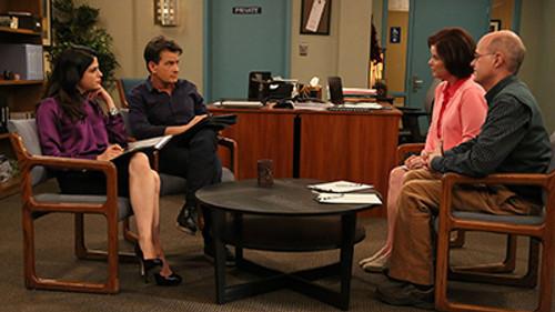 Anger Management Season 2 Episode 25 - Charlie and the Airport Sext