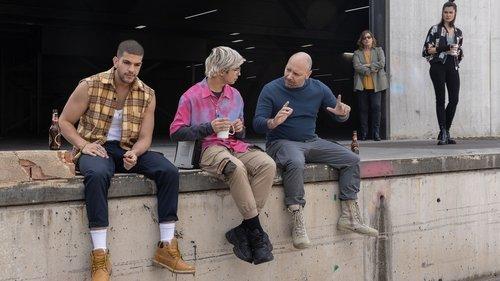 Background image for Who do you love more, mom or dad?