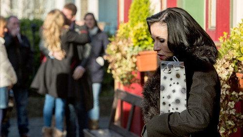 EastEnders Season 29 Episode 19 - 4579