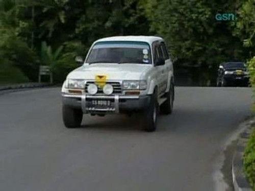 The Amazing Race Season 4 Episode 9 - We're Not at Charm School Learning How to Be a Gentleman, We're Racing