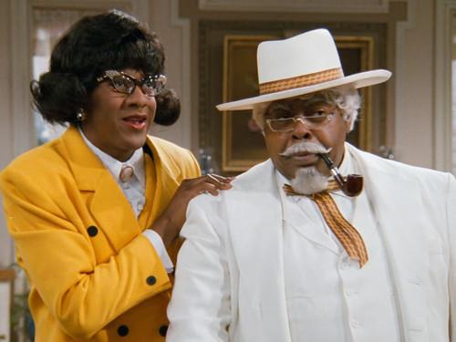 Family Matters Season 8 Episode 10 - Nightmare at Urkel Oaks