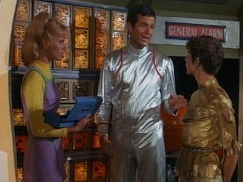 Lost in Space Season 3 Episode 7 - The Haunted Lighthouse