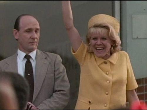 The Wonder Years Season 4 Episode 17 - When Worlds Collide