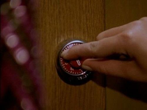 Relic Hunter Season 1 Episode 17 - A Good Year