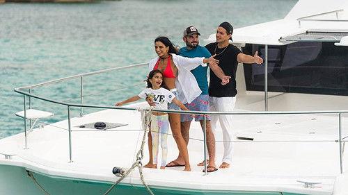 De viaje con los Derbez Season 3 Episode 3 - ¡No Mamas Way!