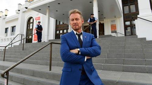 Rake Season 5 Episode 1 - Greene v The World