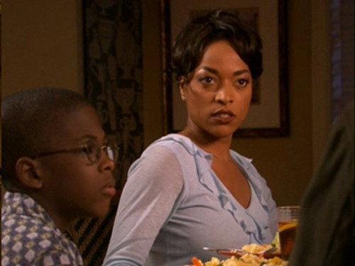 The Bernie Mac Show Season 1 Episode 19 - Secrets and Lies