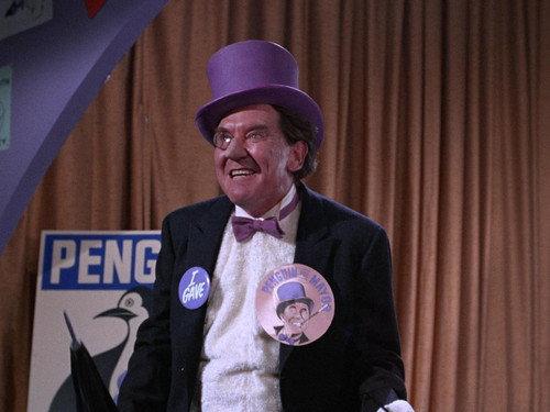 Batman Season 2 Episode 17 - Hizzonner the Penguin