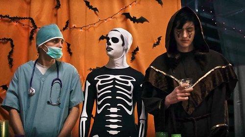 Cobra Kai Season 1 Episode 3 - Esqueleto