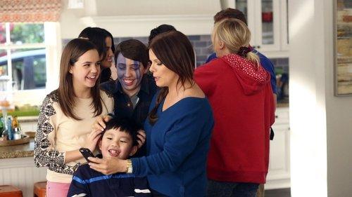 Trophy Wife Season 1 Episode 16 - The Wedding - Part One