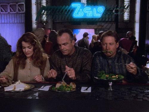 Babylon 5 Season 2 Episode 4 - A Distant Star