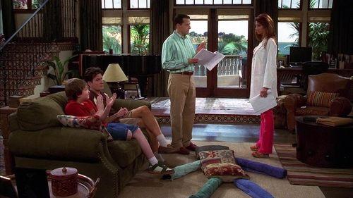 Two and a Half Men Season 4 Episode 18 - It Never Rains in Hooterville