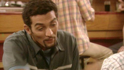 H Season 2 Episode 17 - Exit Stage Left