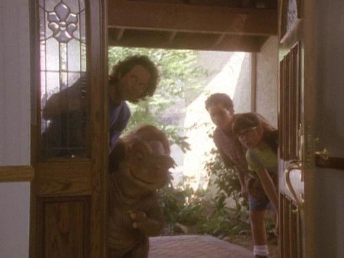 Land of the Lost Season 2 Episode 2 - Dreammaker