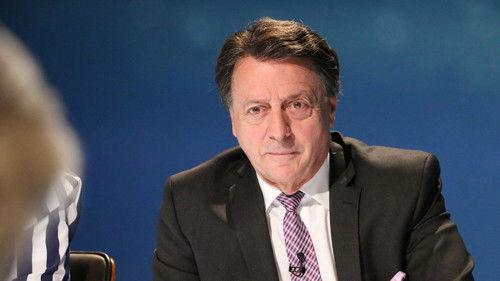 Dans les médias Season 2 Episode 7 - Episode 7