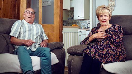 Gogglebox Season 27 Episode 1 - Episode 1