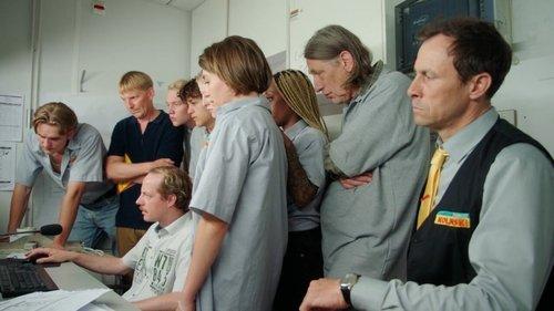 The Discounters Season 1 Episode 8 - Tobias with the Wolves