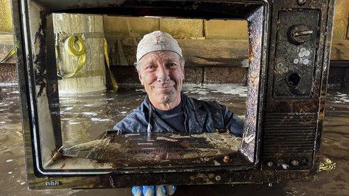 Dirty Jobs Season 11 Episode 3 - Pile Jacketer / Concrete Cleaner