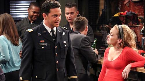 The Exes Season 4 Episode 4 - An Officer and a Dental Man