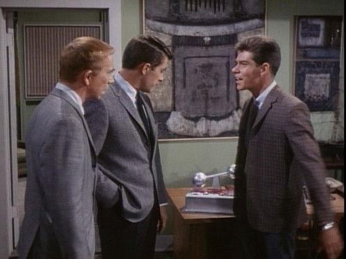 My Favorite Martian Season 3 Episode 18 - Martin's Revoltin' Development