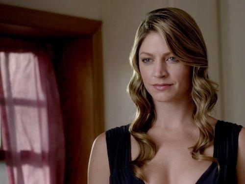 Femme Fatales Season 2 Episode 11 - One Man's Death