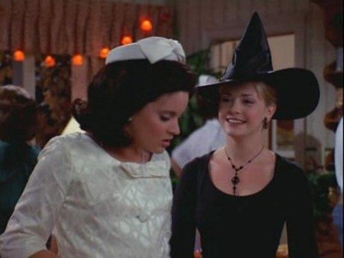 Sabrina, the Teenage Witch Season 1 Episode 5 - A Halloween Story