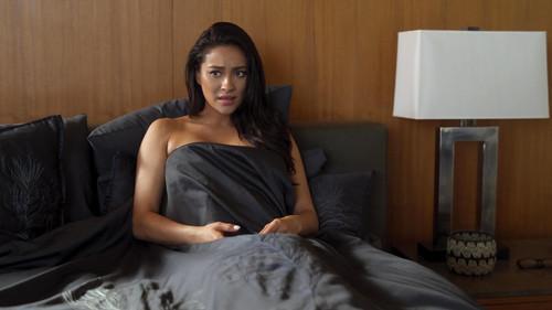 undefined Season 1 Episode 7 - F*** Buddy