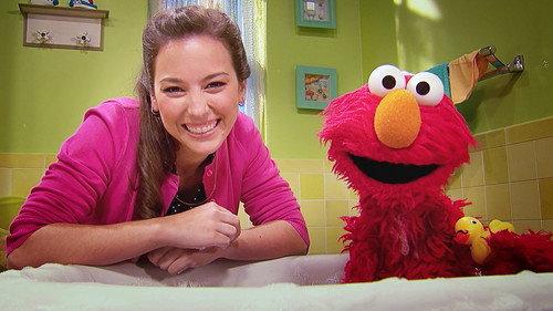 Sesame Street Season 47 Episode 10 - Elmo Comes Clean
