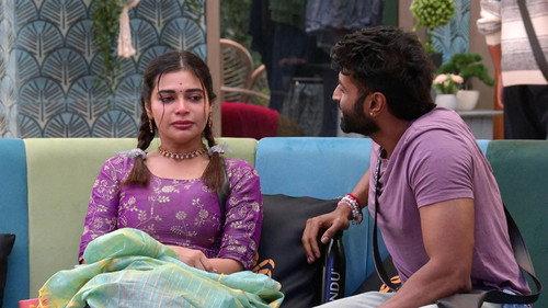 Bigg Boss Season 8 Episode 12 - Day 11: A Neck and Neck Task