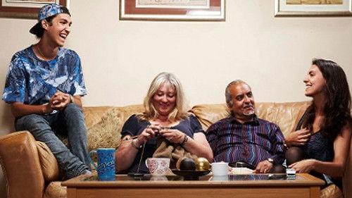 Gogglebox Season 8 Episode 1 - Episode 1