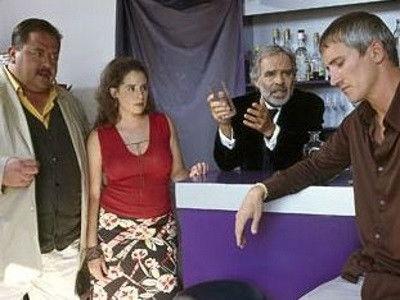 Die Rosenheim-Cops Season 4 Episode 11 - Salsa in den Tod