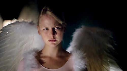 Lie to Me Season 3 Episode 2 - The Royal We