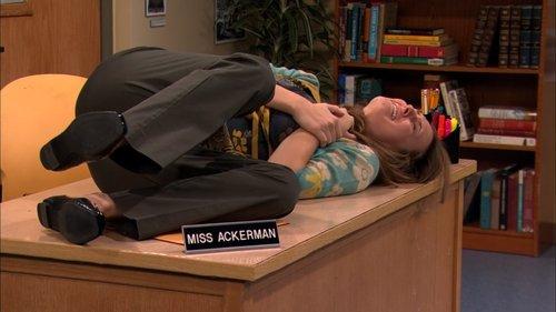 undefined Season 1 Episode 25 - iHave a Lovesick Teacher