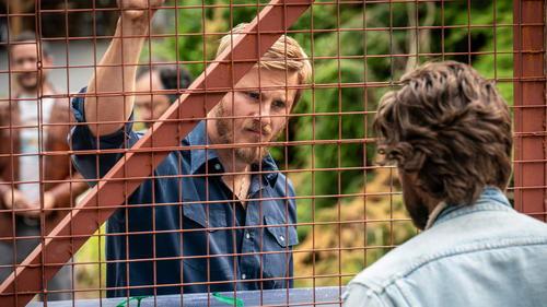 Earth Abides Season 1 Episode 4 - Predators