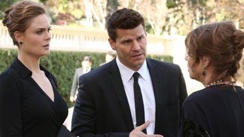 Bones Season 9 Episode 19 - The Turn in the Urn
